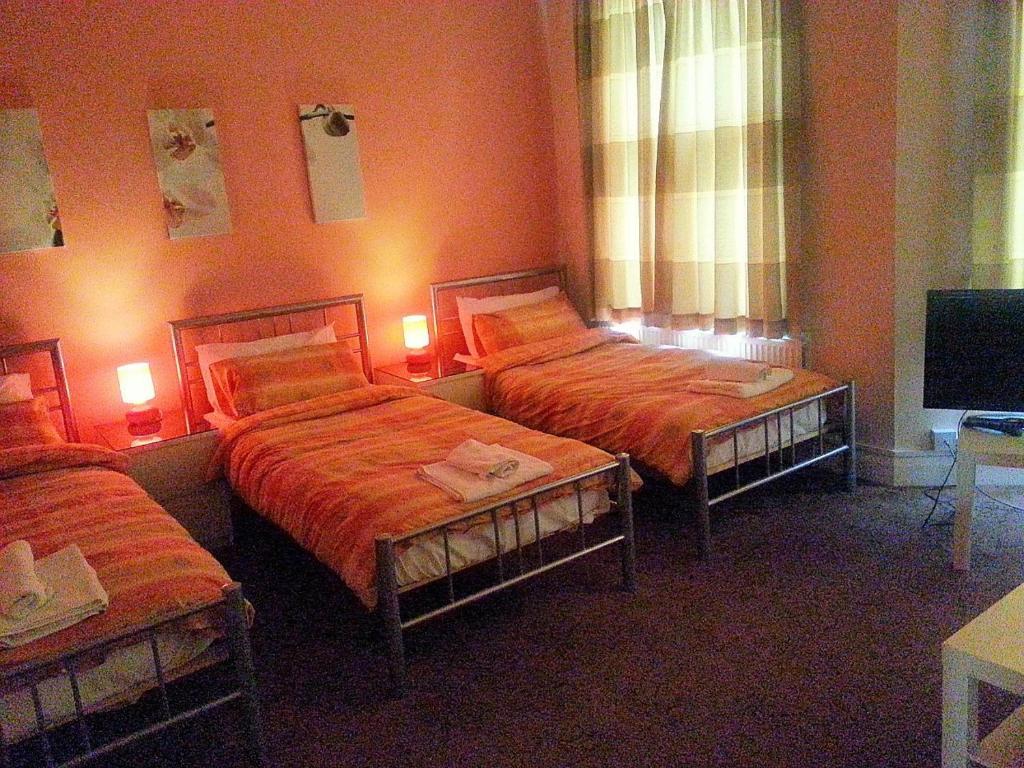 Highcroft Guest House Coventry Zewnętrze zdjęcie