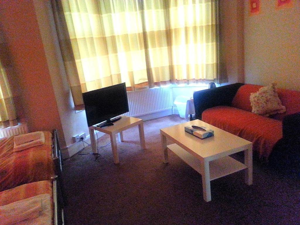 Highcroft Guest House Coventry Zewnętrze zdjęcie