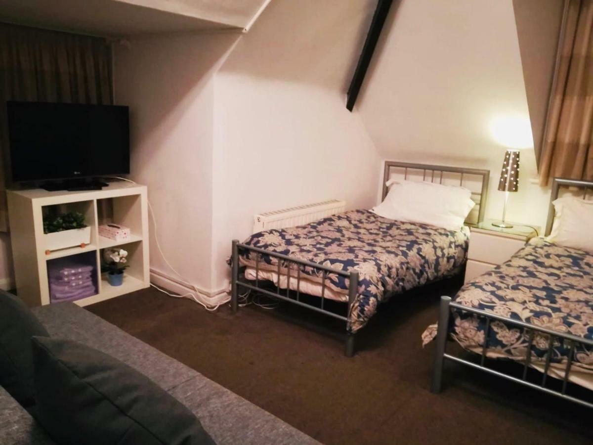 Highcroft Guest House Coventry Zewnętrze zdjęcie
